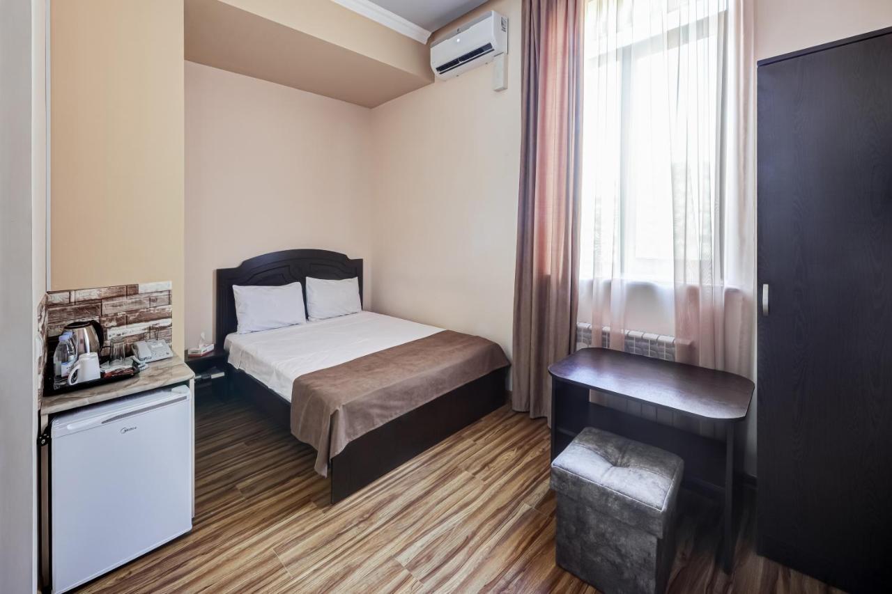 H Resort Hotel Vagharshapat Armenia Exterior photo