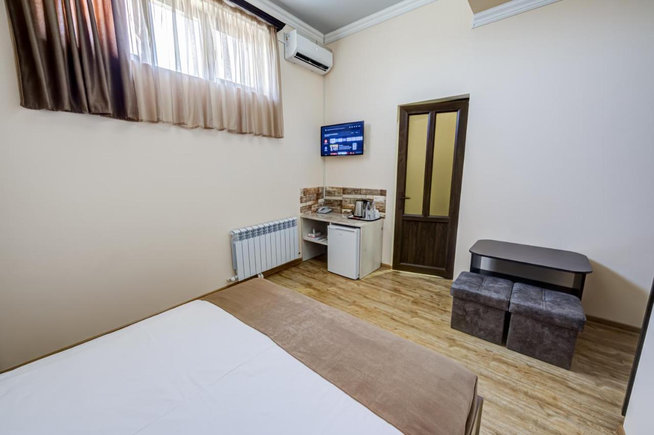 H Resort Hotel Vagharshapat Armenia Exterior photo